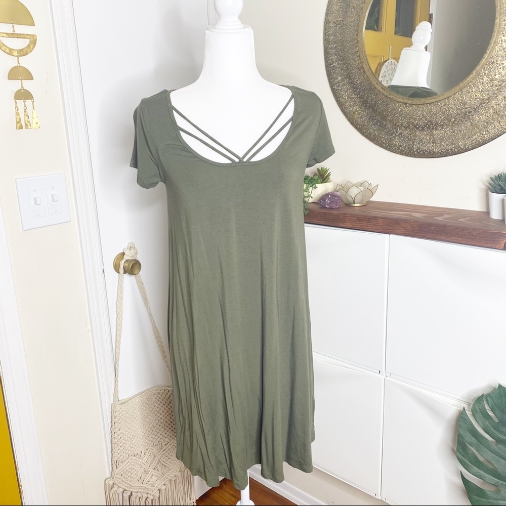 NWT Hollister M Strappy Detail T shirt Dress